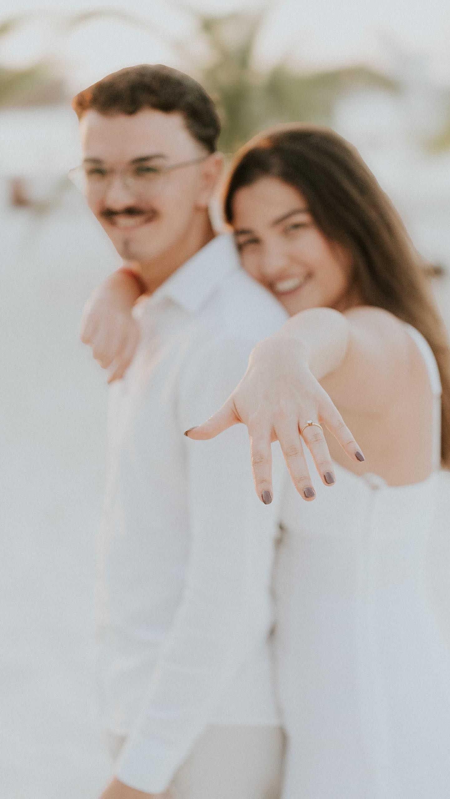 MEHMETH & CANAN 

Love, ocean & forever. 💍✨
Un atardecer perfecto para la pregunta más importante.